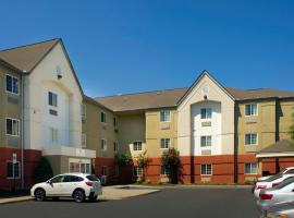 Candlewood Suites Richmond - South, an IHG Hotel, hotel sa Richmond