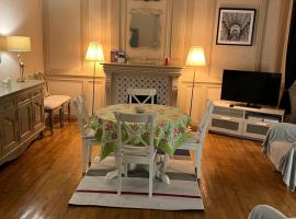 디난에 위치한 호텔 EGLANTINE APPARTEMENT CENTRE HISTORIQUE DE DINAN