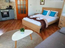 Danubia Apartman, hotel din Esztergom