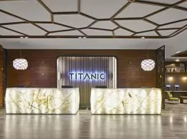 TITANIC Chaussee Berlin