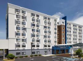 Hampton Inn Newark Airport, hotel v mestu Newark