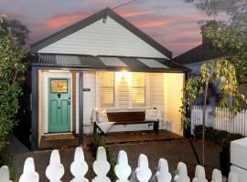 The Hidden Door Bowral Cottage - The Love of Bowral, vakantiehuis in Bowral