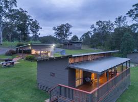 Barrington Riverside Cottages, holiday home in Barrington