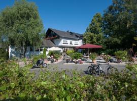 Landidyll Hotel Restaurant Birkenhof、Klosterkumbdのホテル