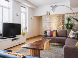 MTLVacationRentals - The City Chalet, khách sạn ở Montréal