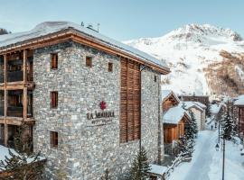 Hôtel LA MOURRA, hotel di Val dʼIsère