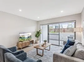 Ground Floor Spacious Home in Kiama's Heart