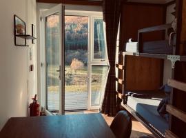 Ben Nevis Inn Rooms, hotel di Fort William