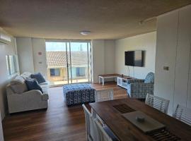 Tradewinds Apartments, hotel di Coffs Harbour