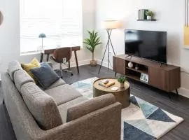 Cozysuites l Upscale 1BR in Downtown Cincinnati