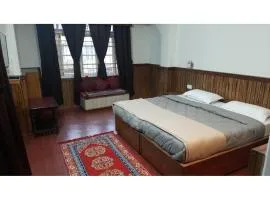 Hotel Pemachen, Pelling