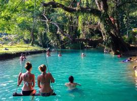 Vang Vieng में, होटल Champa Inn Hotel