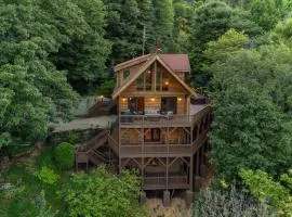 Dreamy Mountain Getaway~Hot Tub~Old Oak Lodge