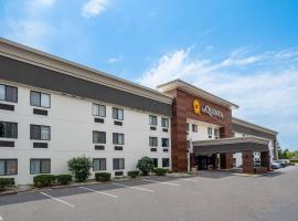 La Quinta Inn by Wyndham Indianapolis Airport Executive Dr, hotel i Indianapolis