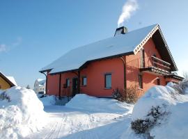 Gemütliche Ferienwohnung im schönen Erzgebirge - Wohnung Frühling โรงแรมในไอเบินชตอค