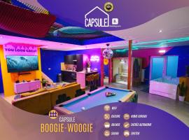 Capsule Boogie-Woogie - JACUZZI - SAUNA - BILLARD - JEUX - ECRAN GÉANT - FILET SUSPENDU - NETFLIX, hotel sa La Louvière