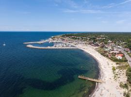 Strandlägenhet Byxelkrok, Öland，位于比克瑟尔克鲁克的带停车场的酒店