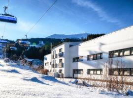 Apartmány Tri sestry - real SKI IN SKI OUT, hotel di Demanovska Dolina