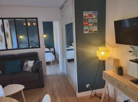 Charmant appartement avec jardin, hotel en Bénodet