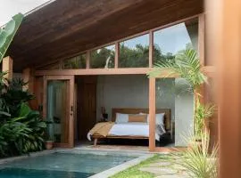 Masa Kini 3 BR Family Villa with Pool walking distance to Uluwatu Beach