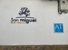 AT SAN MIGUEL o、ハランディージャ・デ・ラ・ベラのホテル