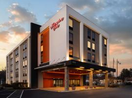 Hampton Inn Fairfax City, מלון בפיירפקס