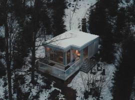 Nöge-03: Chalet Scandinave en nature(#CITQ 298452), hotel a Sainte Brigitte de Laval