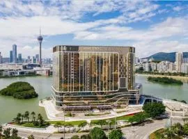 YOHO Resorts World Hotel