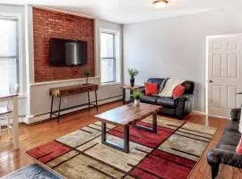 Spacious Getaway by Wooster Square!