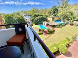 Shelton Blu Resort Jim Corbett، منتجع في رامناجار