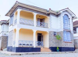 Ecostay 4bedroom Mansion, hotel s parkiralištem u gradu 'Kisumu'