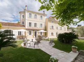 Domaine des Fleurs - 8 bedroom estate with private tennis court