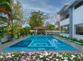 EKOSTAY Luxe - CASABLANCA VILLA, hotel in Igatpuri