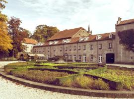 Hotel- en Restaurant Kasteel Elsloo, hotell i Elsloo