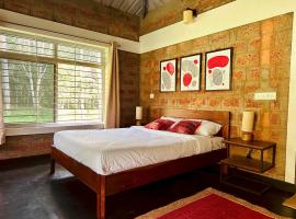 Nephila Farm - Quiet Remote Nature Haven CA1, hotel a Kushalnagar