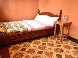 Room in BB - Amahoro Guest House - Double Room with Private Shower Room, hotel in Ruhengeri