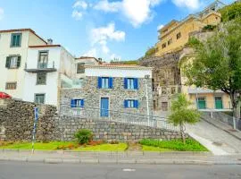 Chalé Henrique - Beachfront apartments at Calheta Beach