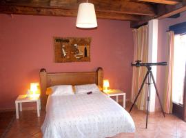 Apartamentos Valdelinares, hotel u gradu Valdelinares