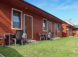 Lovely Home In Miedzyzdroje With Kitchen