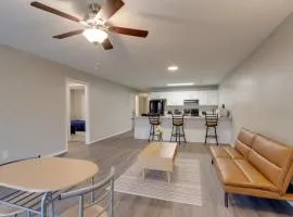 3 Mi to U of A Campus Cozy Fayetteville Home