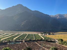 Elqui Valley Avocado Farm, отель в городе Викунья