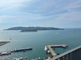 AJ Suites @ Jesselton Quay KK, invalidom dostopen hotel v mestu Kota Kinabalu