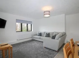 Flat 32 - Marine Court