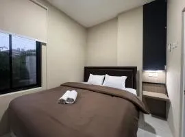 Brenn Hotel Semarang Mitra Reddoorz