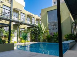 OASIS TROPICAL HOTEL, hotell i Santa Marta