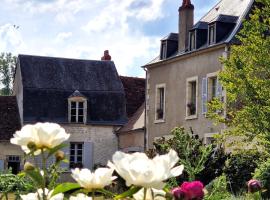 Chambre d'hôtes "Au bord de Loire", hotel v mestu La Marche