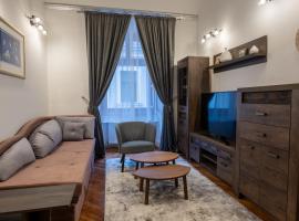 Little Vienna Silver Apartment, מלון בואראז'דין