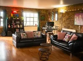 Loft Style Apartment Near O2, Abba Voyage, ExCel