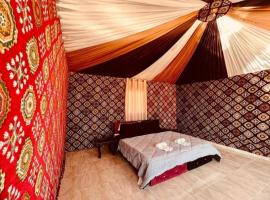 Wadi Rum में Wadi rum sand Delight camp, luxury tent