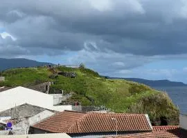 Casa a 2 minutos a pé de piscina natural